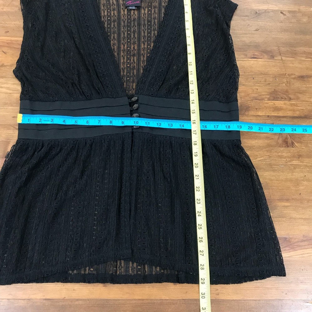 Torrid Black Lace Top Sheer Tank Blouse V Neck 1X - Picture 7 of 8